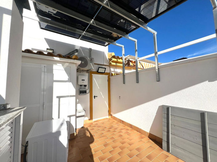 Image No.25-3 Bed Townhouse for sale