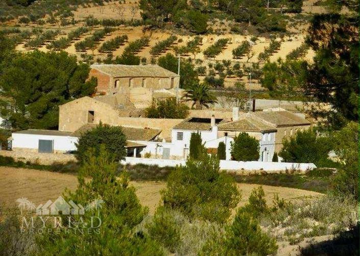 Image No.2-5 Bed Chalet for sale