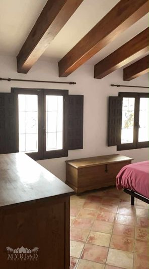 Image No.20-5 Bed Chalet for sale