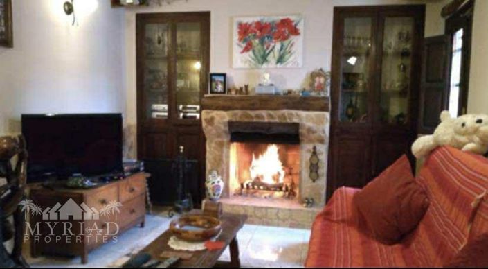 Image No.21-5 Bed Chalet for sale