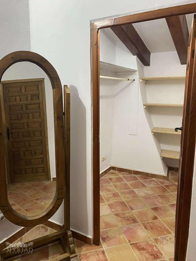 Image No.32-5 Bed Chalet for sale