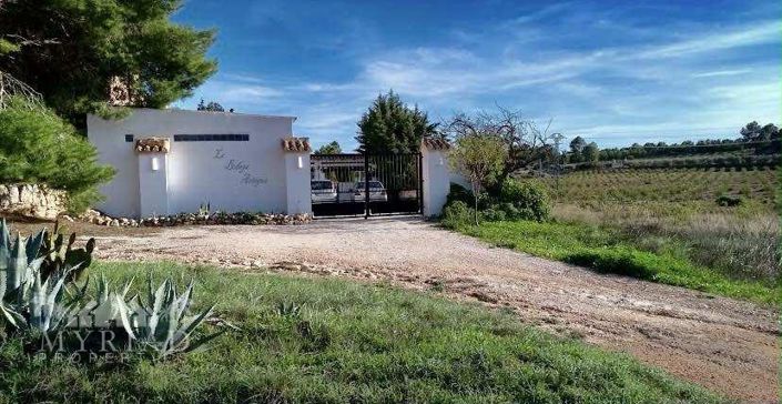 Image No.42-5 Bed Chalet for sale