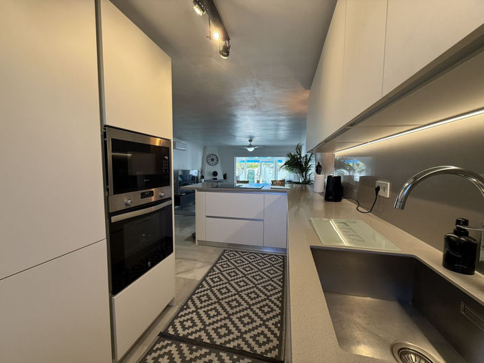 Image No.6-3 Bed Townhouse for sale