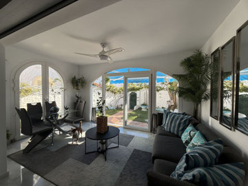 9-467d0cee5b725f3ef65f102a0c2e69c0