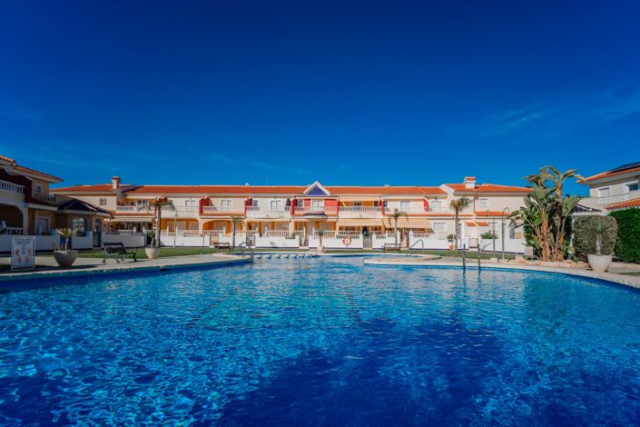 Image No.50-2 Bed Townhouse for sale