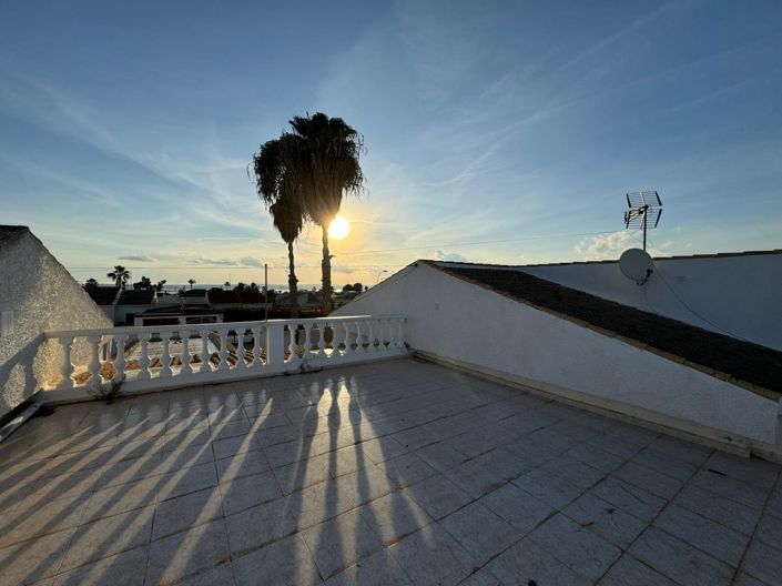 Image No.17-2 Bed Villa for sale