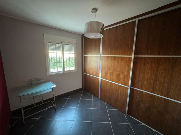 Image No.35-2 Bed Villa for sale