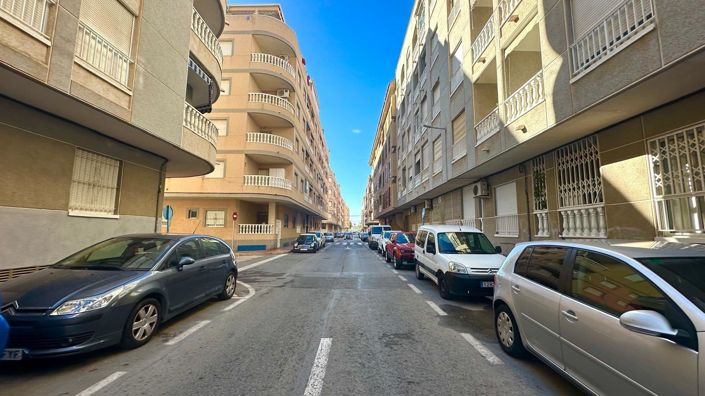 Image No.4-Apartment for sale