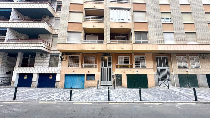 Image No.6-3 Bed Apartment for sale