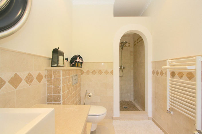 Image No.21-5 Bed Villa for sale