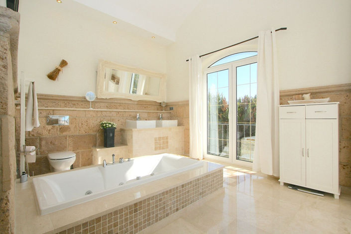 Image No.7-5 Bed Villa for sale