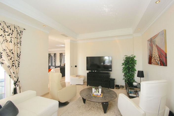 Image No.8-5 Bed Villa for sale