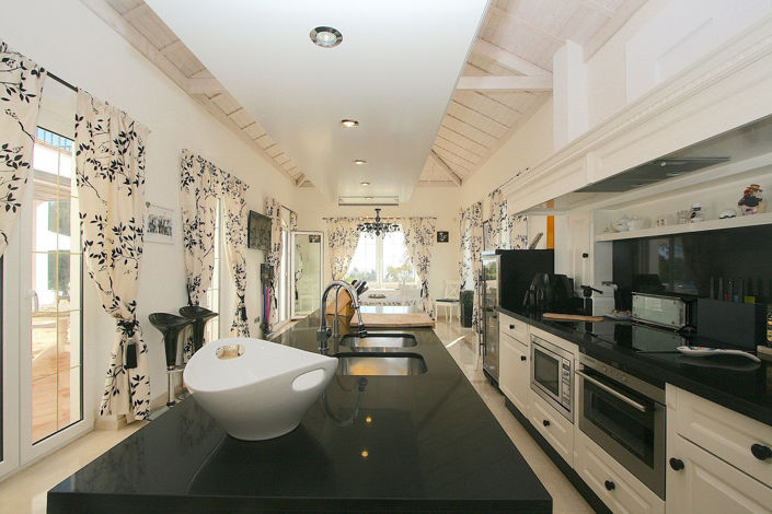 Image No.9-5 Bed Villa for sale