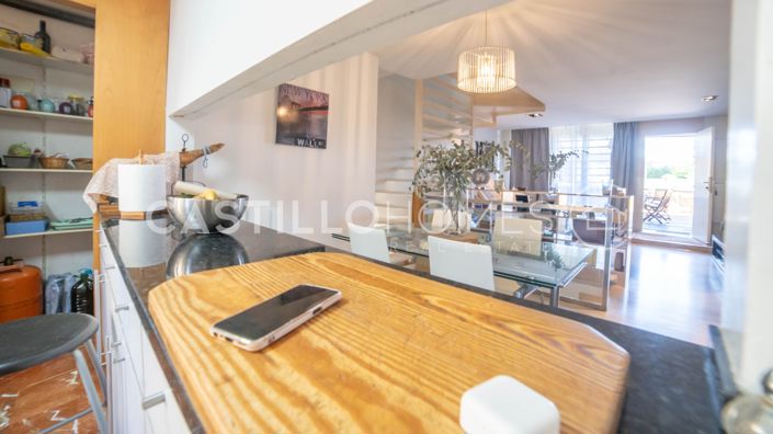 Image No.25-4 Bed Townhouse for sale