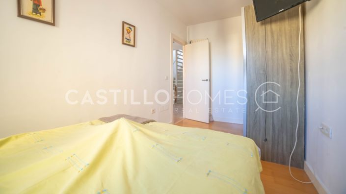 Image No.38-4 Bed Townhouse for sale