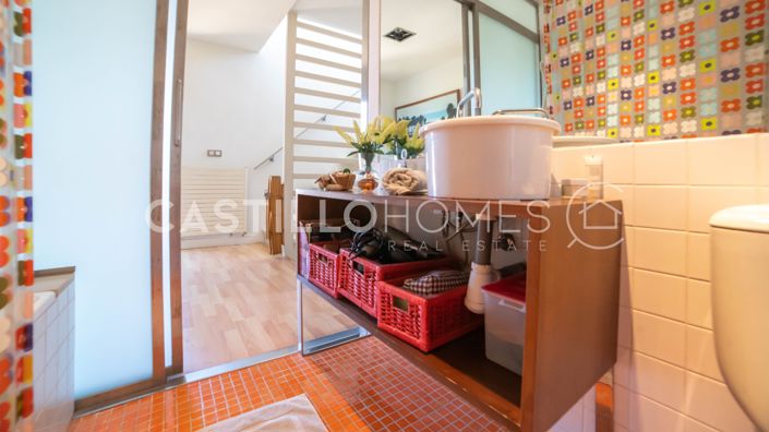 Image No.41-4 Bed Townhouse for sale