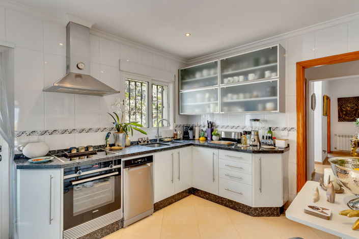 Image No.26-5 Bed Villa for sale