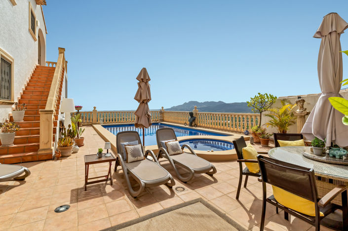 Image No.42-5 Bed Villa for sale