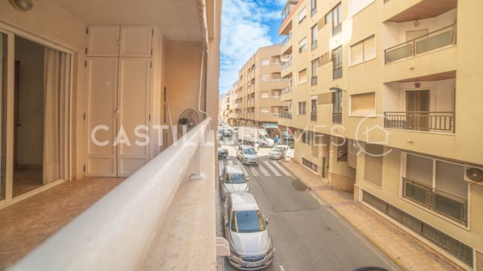 Image No.20-2 Bed Apartment for sale