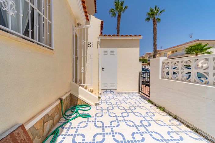 Image No.29-3 Bed Townhouse for sale