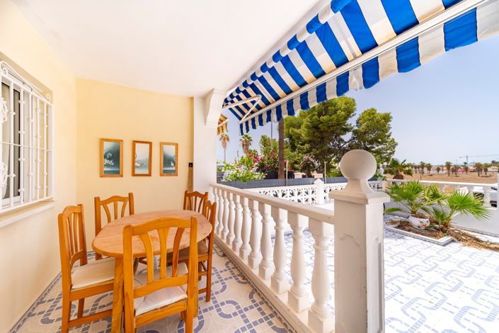 Image No.31-3 Bed Townhouse for sale