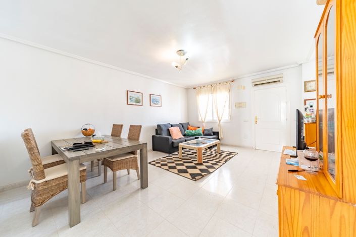 Image No.4-3 Bed Townhouse for sale