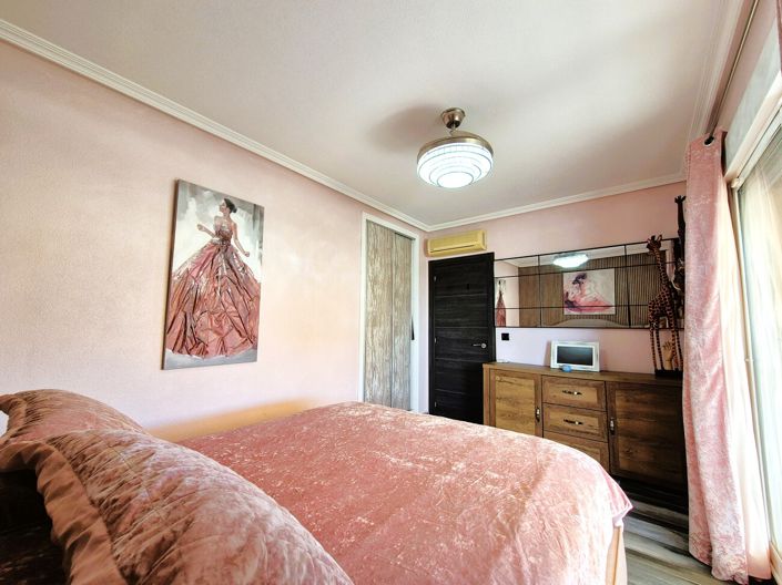 Image No.31-3 Bed Villa for sale