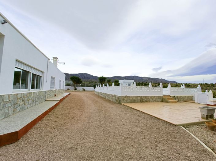 Image No.13-3 Bed Villa for sale