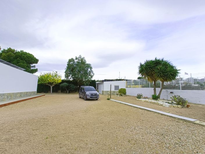 Image No.17-3 Bed Villa for sale