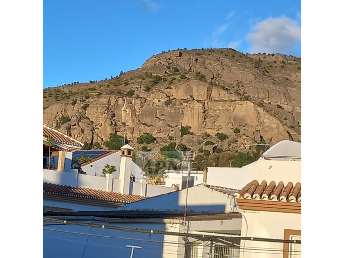 Image No.18-4 Bed Apartment for sale