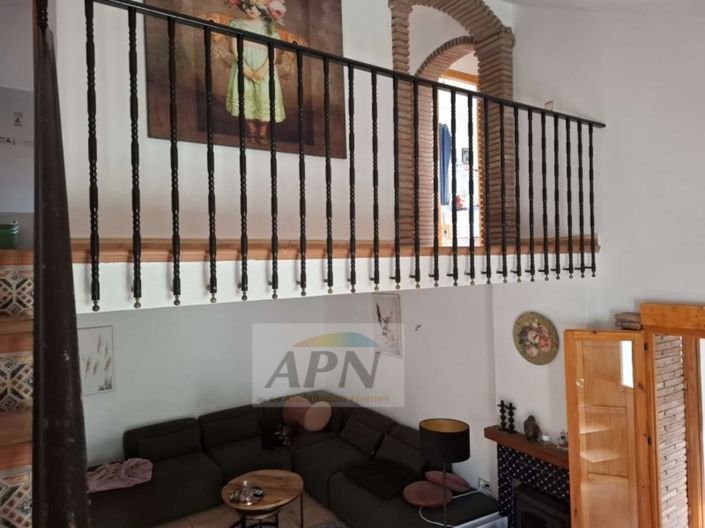 Image No.14-6 Bed Country House for sale