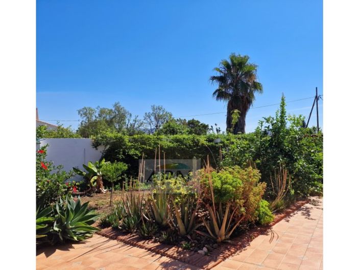 Image No.28-6 Bed Country House for sale