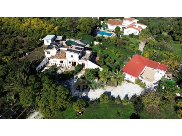 Image No.50-6 Bed Country House for sale