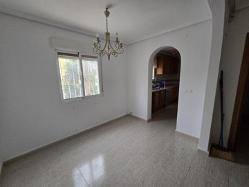 wwhatsapp-image-2025-12-04-at-160103-26-