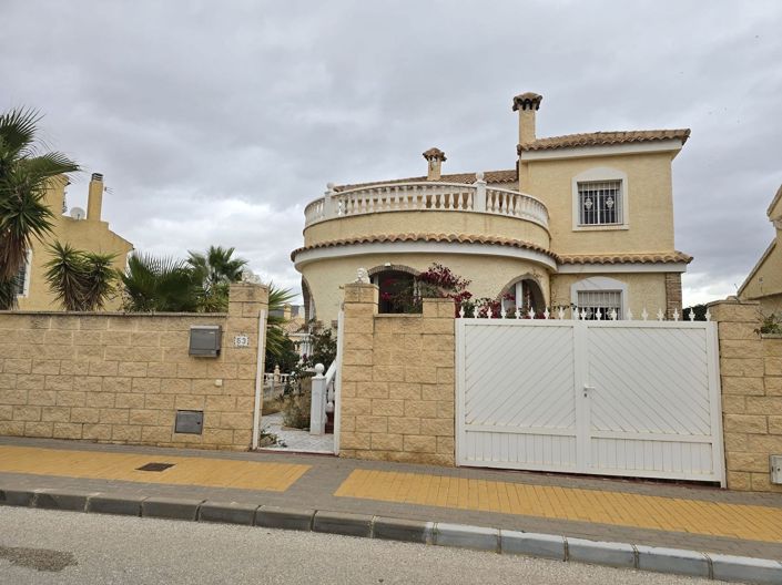 Image No.49-5 Bed Villa for sale