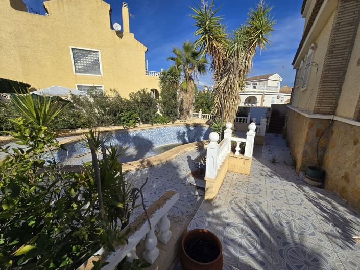 Image No.5-5 Bed Villa for sale