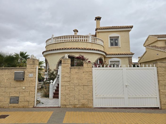 Image No.7-5 Bed Villa for sale