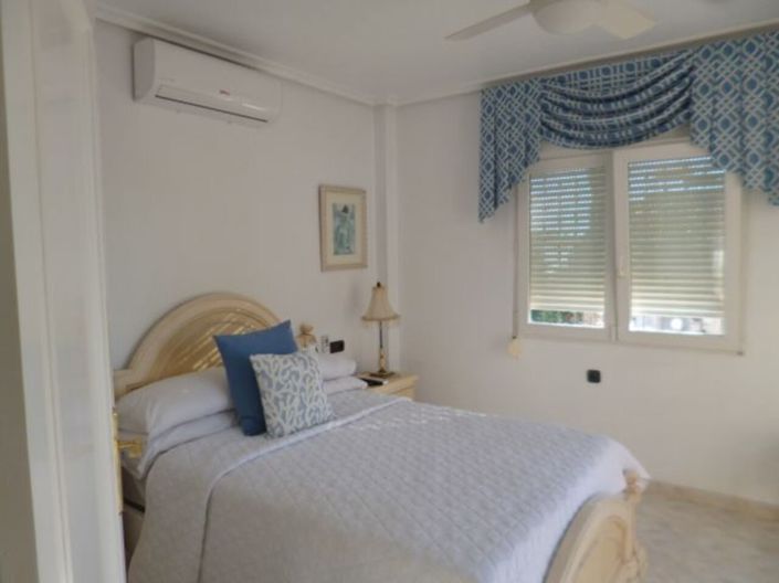 Image No.12-3 Bed Villa for sale