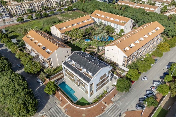 Image No.28-3 Bed Apartment for sale