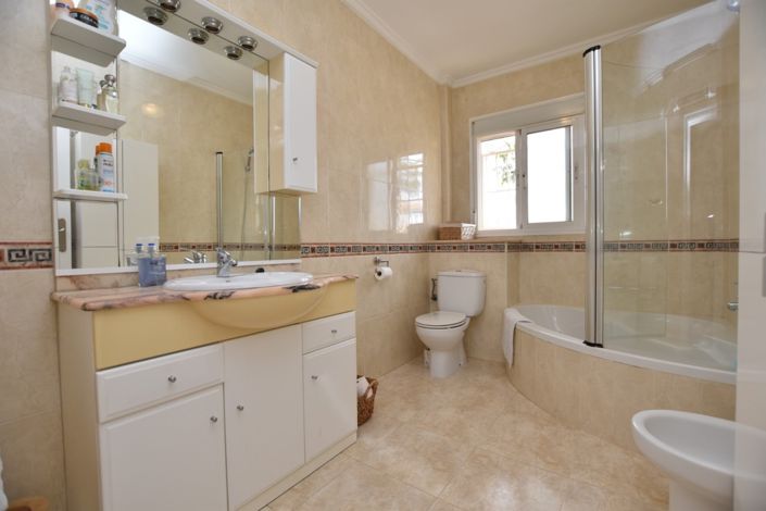 Image No.11-2 Bed Villa for sale