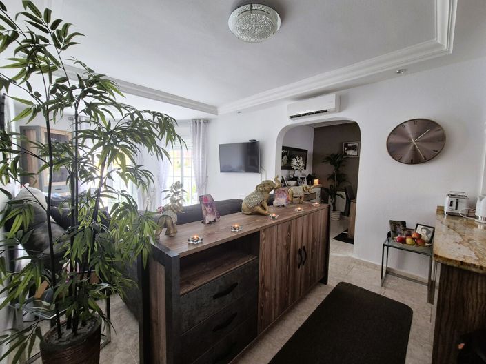 Image No.19-3 Bed Villa for sale