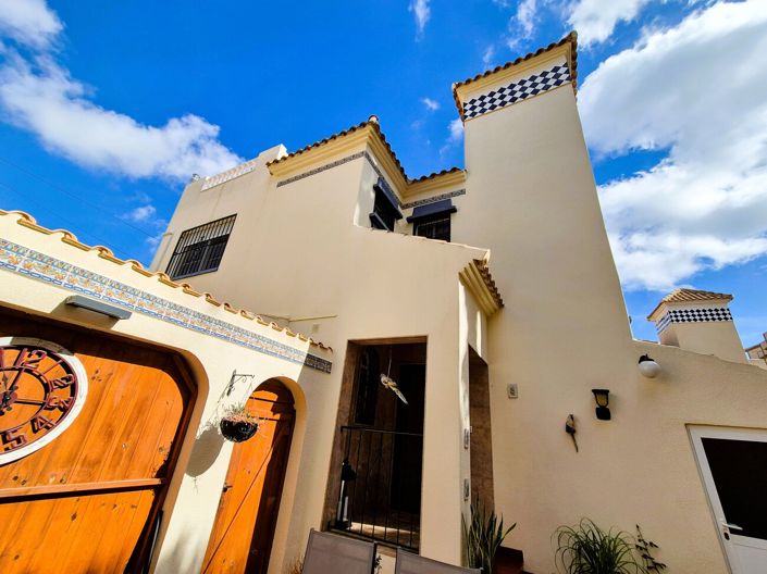 Image No.36-3 Bed Villa for sale