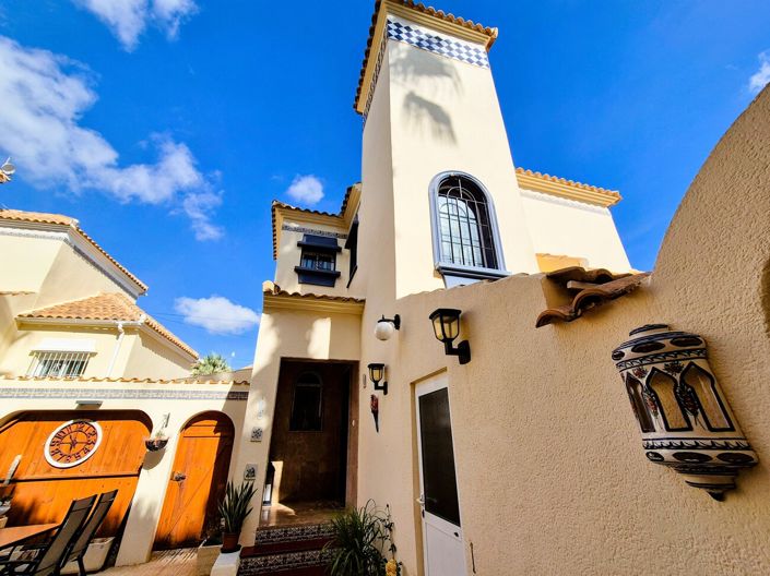 Image No.6-3 Bed Villa for sale