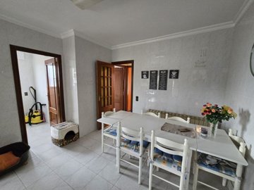 wwhatsapp-image-2025-12-20-at-120411-1-