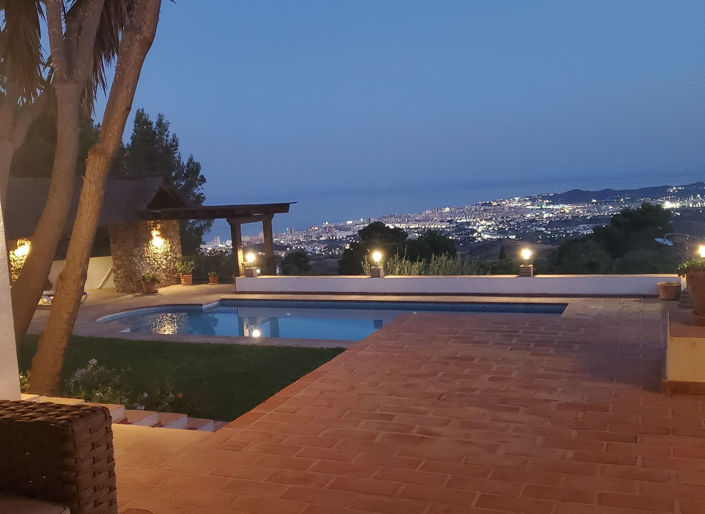 Image No.3-4 Bed Villa for sale