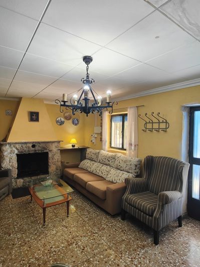 Image No.15-3 Bed Country House for sale