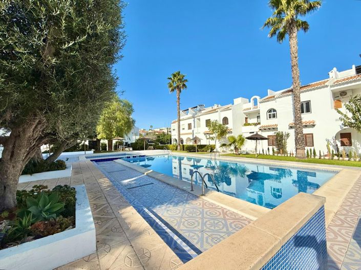 Image No.2-2 Bed Villa for sale