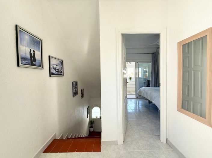 Image No.22-2 Bed Villa for sale