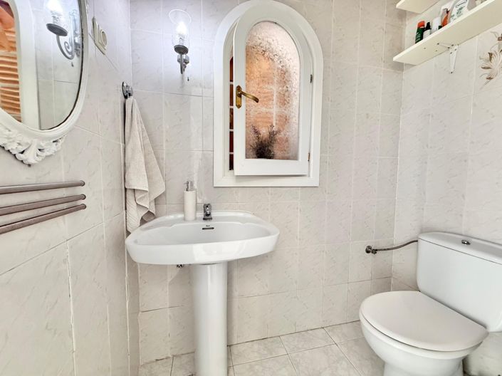 Image No.23-2 Bed Villa for sale