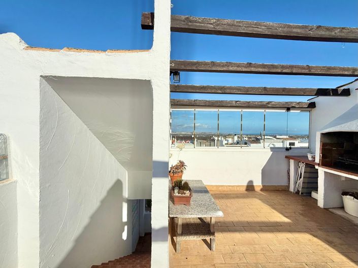 Image No.31-2 Bed Villa for sale